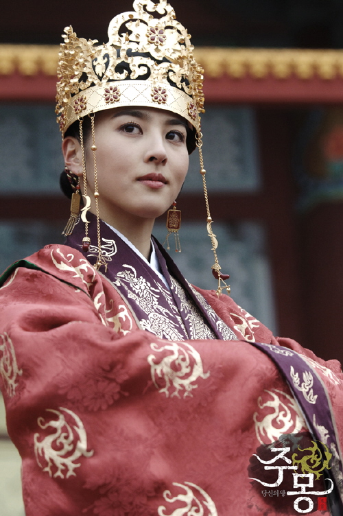 Soseono crowned