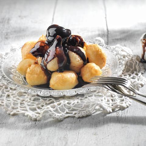 loukoumades giourtiou 640x640