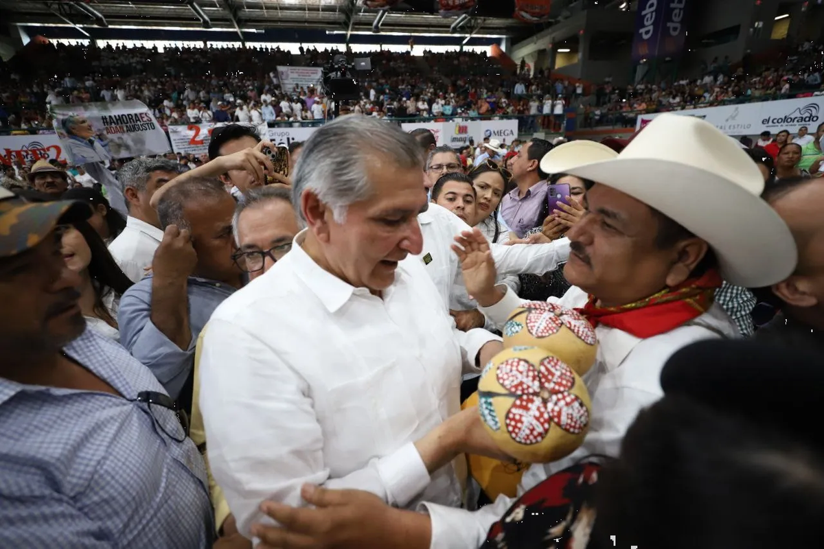 Destaca Adán Augusto producción agrícola de Sinaloa