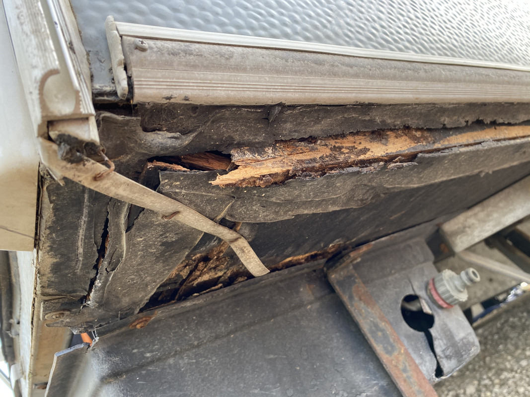 7B978301-DBE2-47EC-BD41-E0781E5D49B1