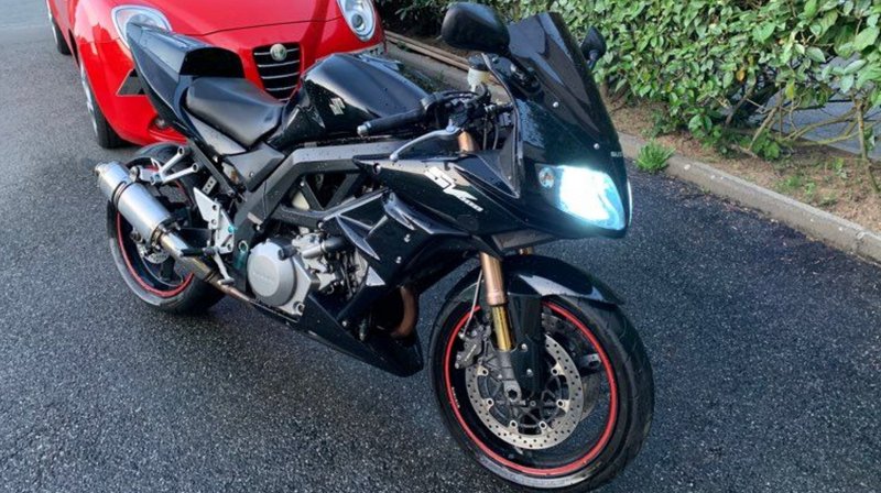 BE698297-3DD4-4200-9F36-DF7B1F96D43E