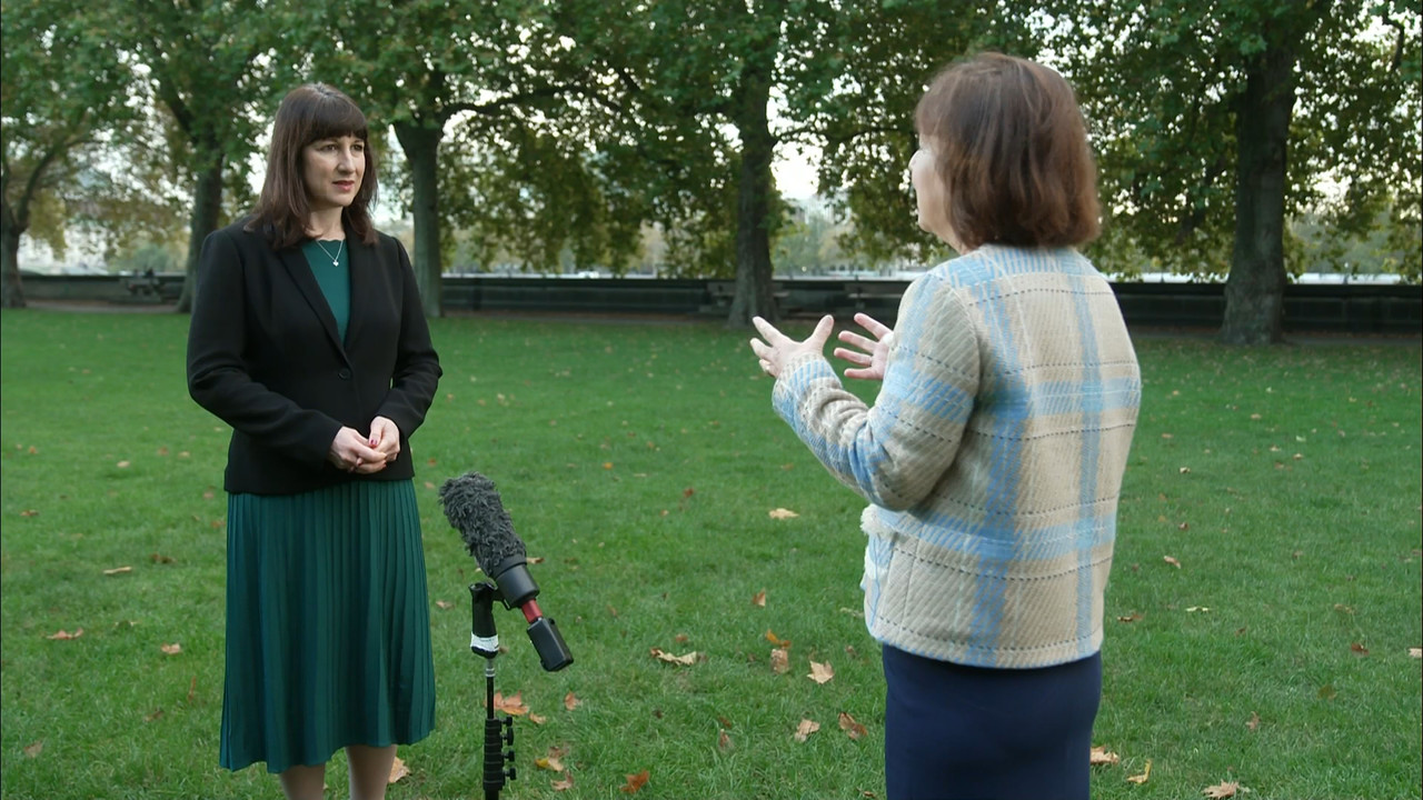 ITV Lunchtime News_20211028_13301355.ts_snapshot_10.53.775