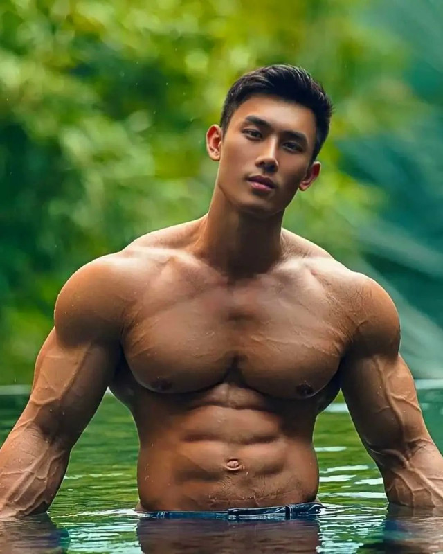 Photo shared by fitness陆恒🇨🇳 on June 01, 2023 tagging @hothunk_china_, @luhengag, and @adonisjing2023