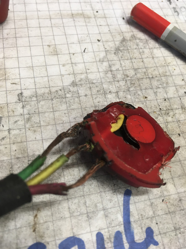 3D9E5D69-60BA-434F-9B60-B2DC86F289F3