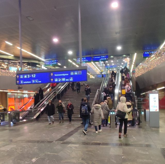 Viena - Bratislava - Praga, Navidad 2024 - Blogs de Europa Central - A Bratislava en tren y Palacio Belvedere. (2)