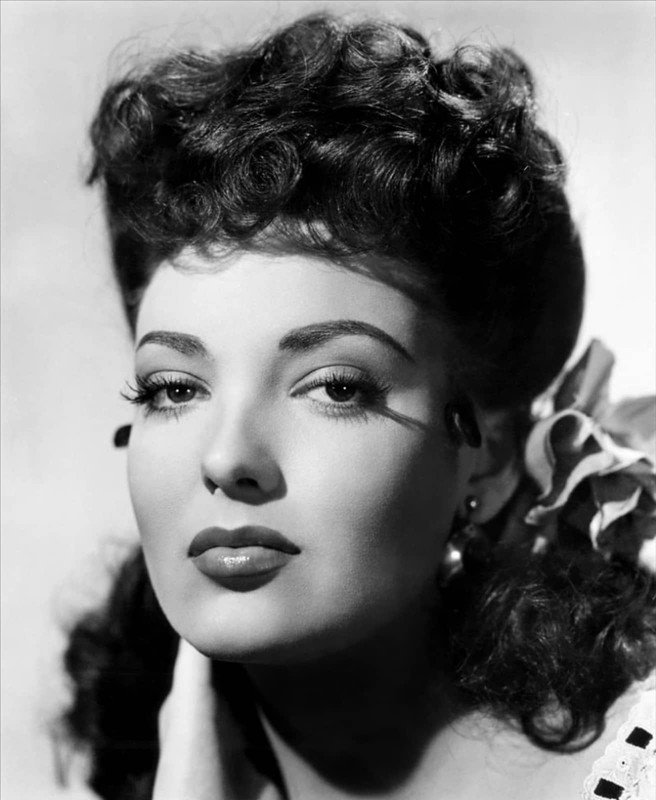 Linda_Darnell_a55