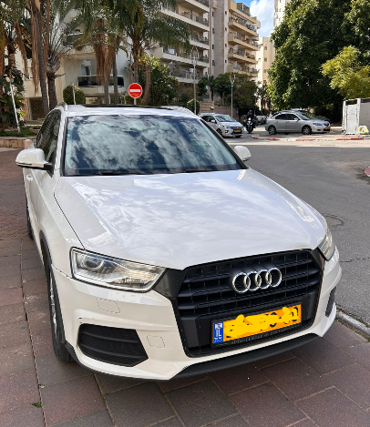 אודי Q3