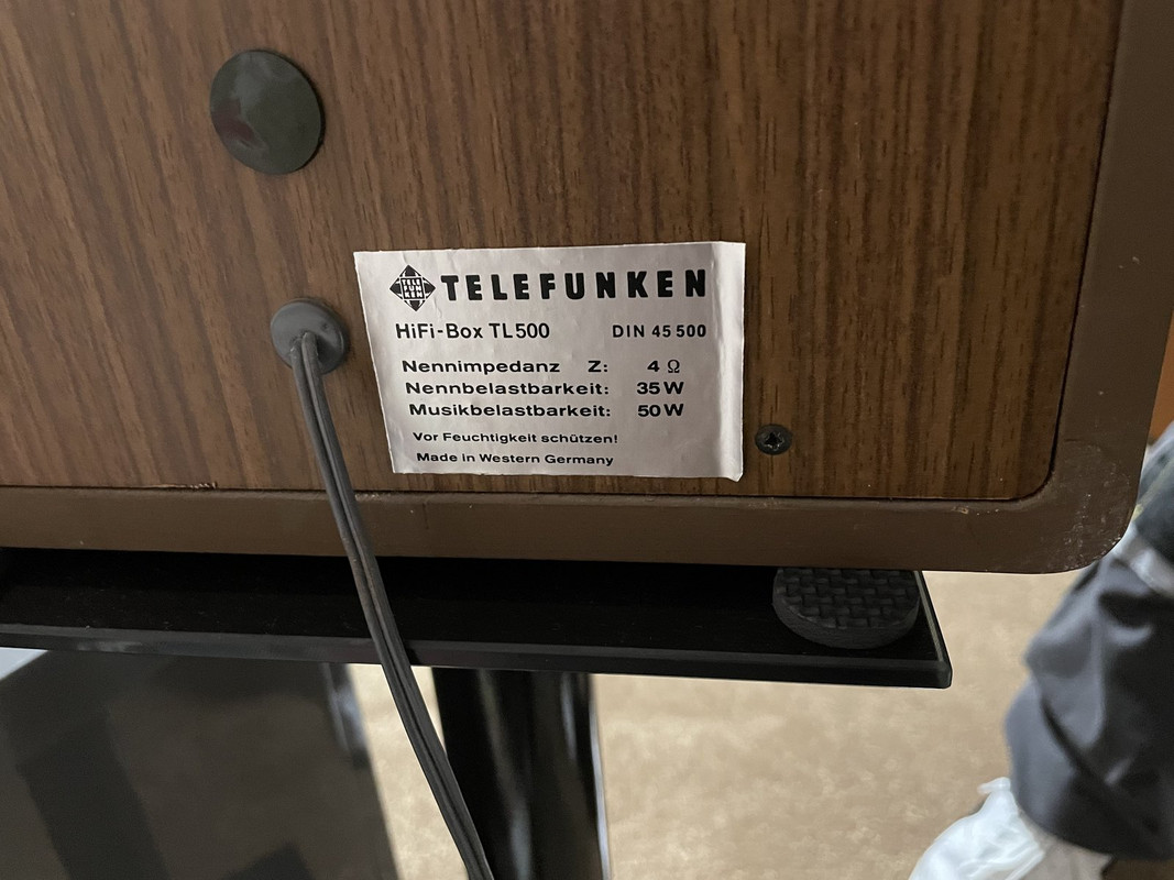 EBEC29F4-1F6B-4ECA-9962-B19831B9EA96