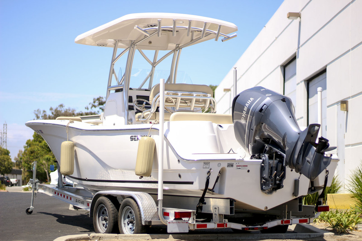 Boat Service on a Sea Fox Sportfisher Vessel Boat Service on a Sea Fox Sportfisher Vessel