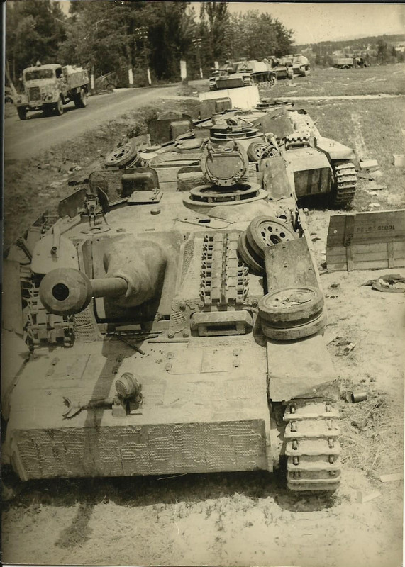 ORIGINAL FOTO ZERSTÖRTER DEUTSCHER PANZER STUG S