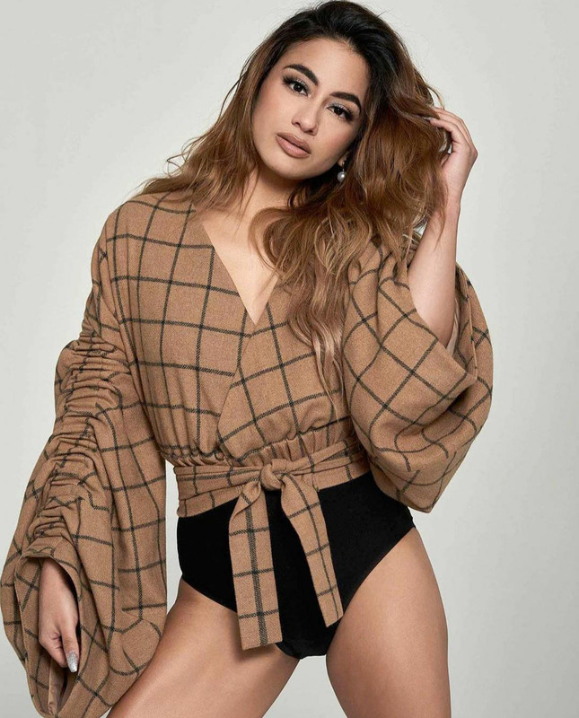 [Image: eyu9hp-Ally-Brooke-x-Conscious-Collectio...d7ye41.jpg]
