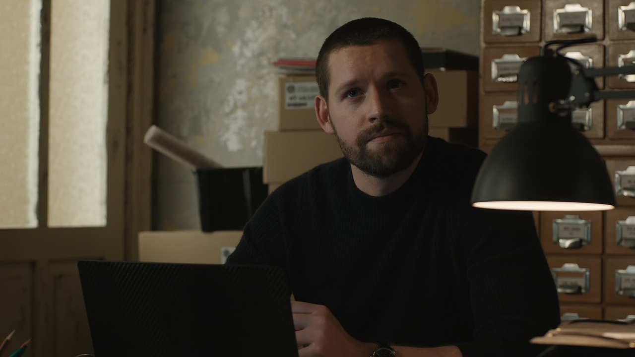 FBI.International.S01E14.The.Kill.List.1080p.10bit.AMZN.WEB-DL.DDP5.1.HEVC-Vyndros.mkv_snapshot_24.1