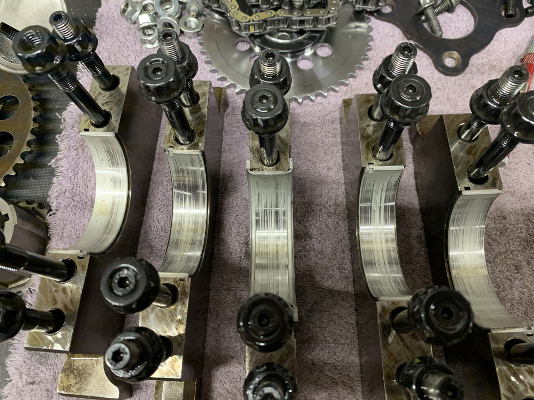 E06A65EB-AB8E-453F-9CBC-51E1EF897C31