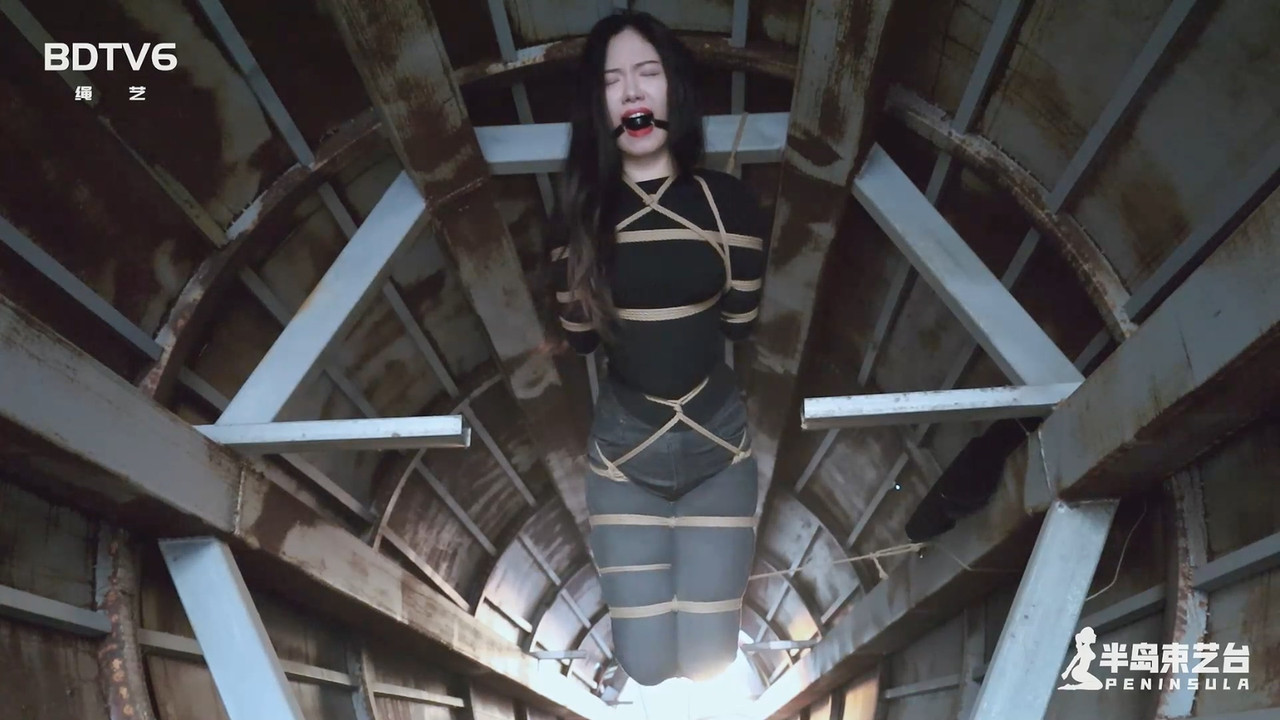 半到束艺 今天天气不错，干什么呢？~海语.mp4_20231117_133725.694