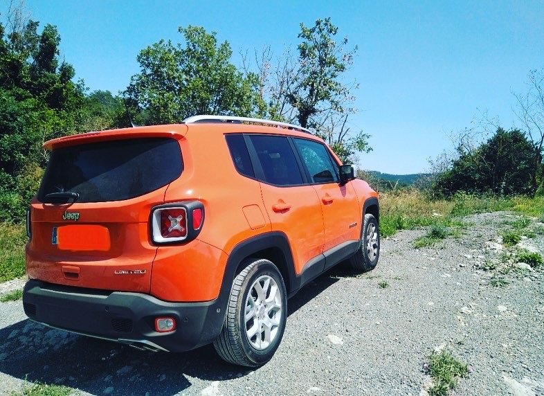 BE6AB27E-F265-476B-A711-F53505D0BDD5