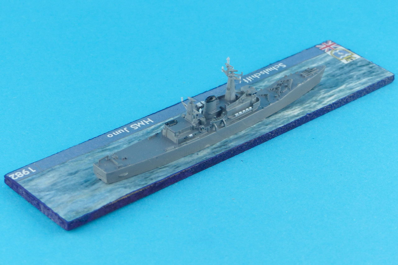 08 Mo MF100 HMS Juno 1982 4