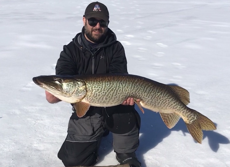 5C6DE404-94A0-4741-B09C-9062D740C51B