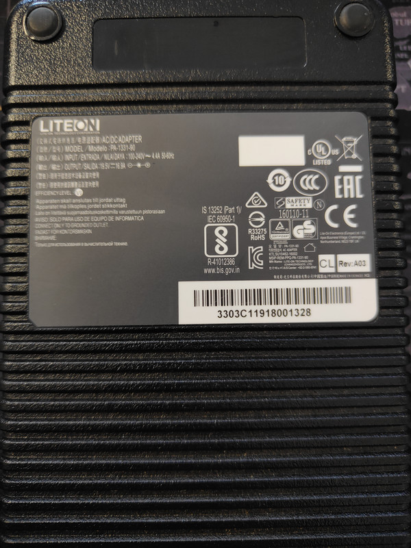 HI-TECHClevo P775TM1 j