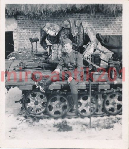 Foto, Wehmacht, Halbkette mit Flakgeschütz,