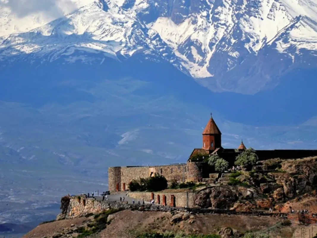 فرودگاه بین‌المللی زوارتنوتس ارمنستان