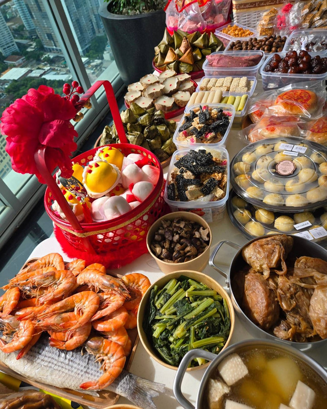 chomismaterialgirl-1725243796-3447917325666867614-4275583