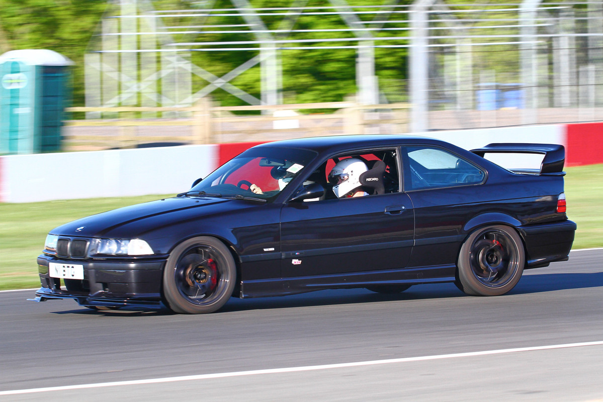 B87523D8-9A7B-48E1-A6BD-F194BADDF5F6