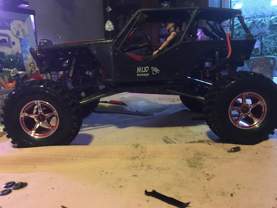 0FE9037C-5519-4AAA-83D3-92E4E44ED254