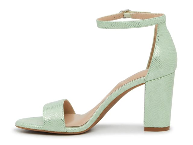 DSW Friends & Family Event: Clarks Sandals & More + Free Shipping for VIPs! DSW Friends & Family Event: Clarks Sandals & More + Free Shipping for VIPs!
