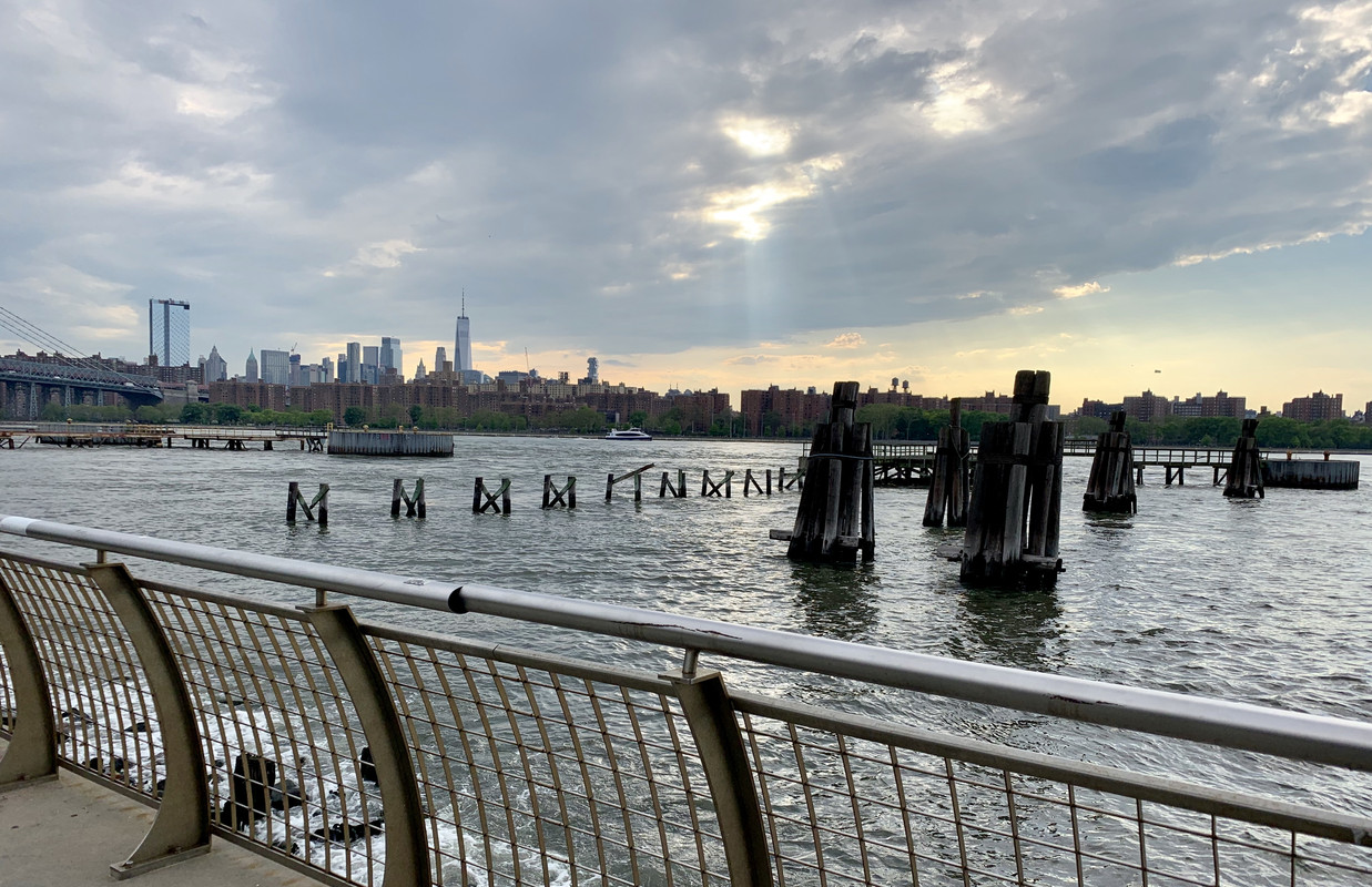 D9896F9F-B0FD-4623-849E-A95FCBDEAB68