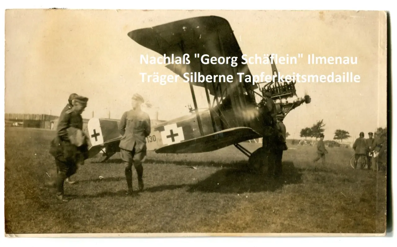 FOTO - Pilot -Georg Schäflein- - FLUGZEUG - AEG - nach Landung - TOP-RARITÄT