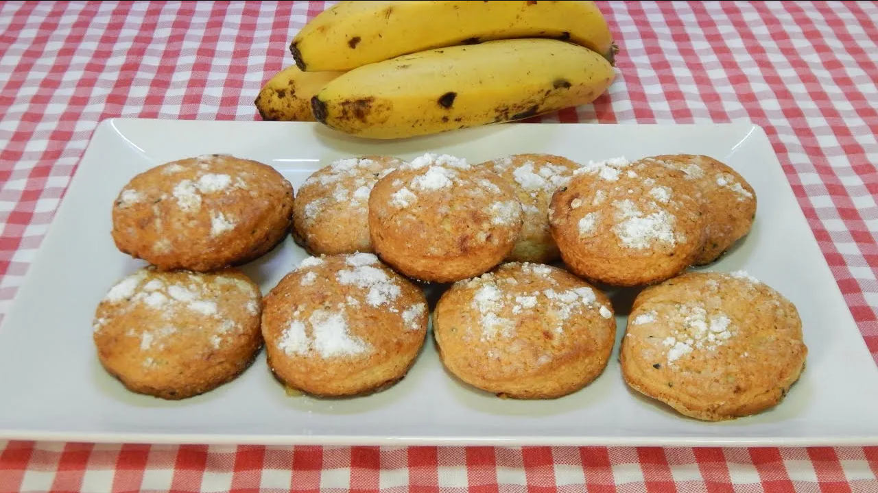 Receta deliciosa para hacer galletas de plátano, ideal para el desayuno