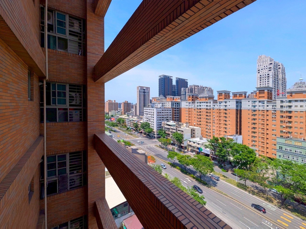 LINE_ALBUM_專約高雄羅浮宮大廈3房_250519_27