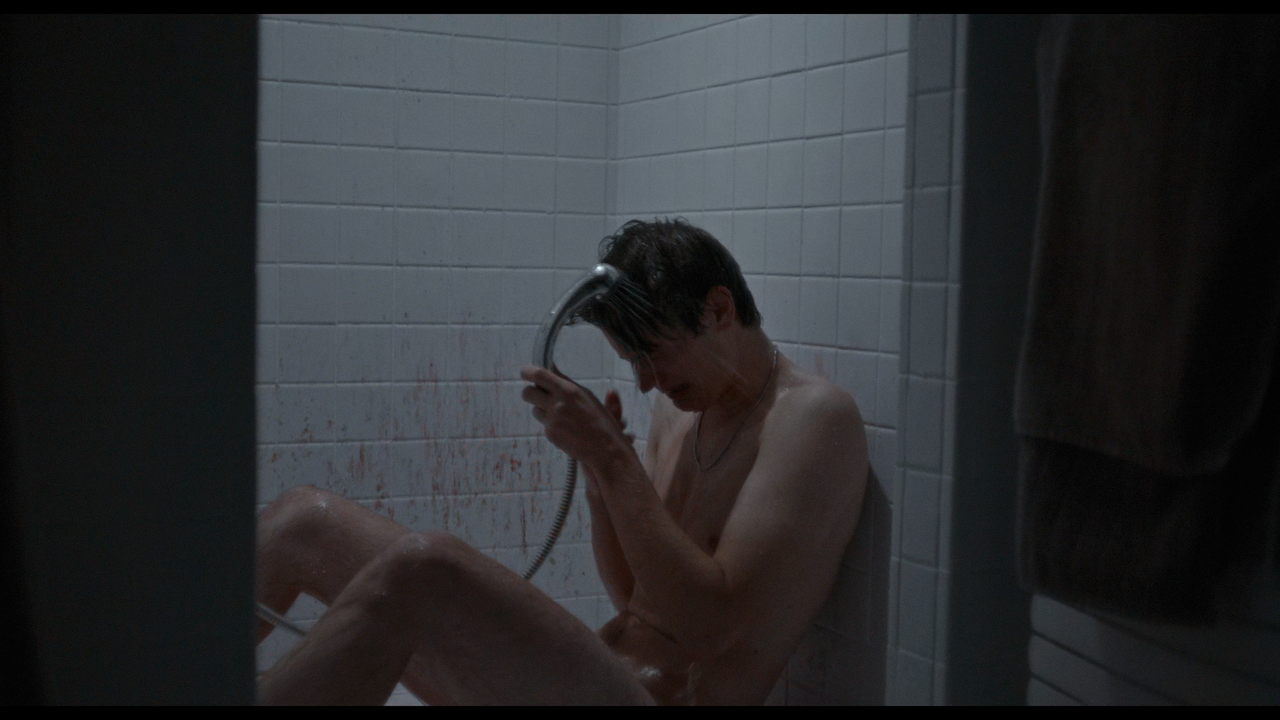 mpv-shot_MadS.2024.2160p.UHD.BDRemux.HDR.DV.HEVC-Нечипорук_00_15_59_0002