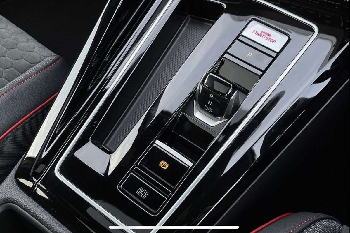 AAC67291-D7C5-4DC9-AE16-2A1BC0A35525