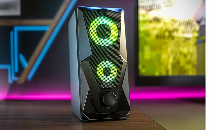 Bocinas estéreo para gaming Xtech Fireshot con iluminación RGB.
