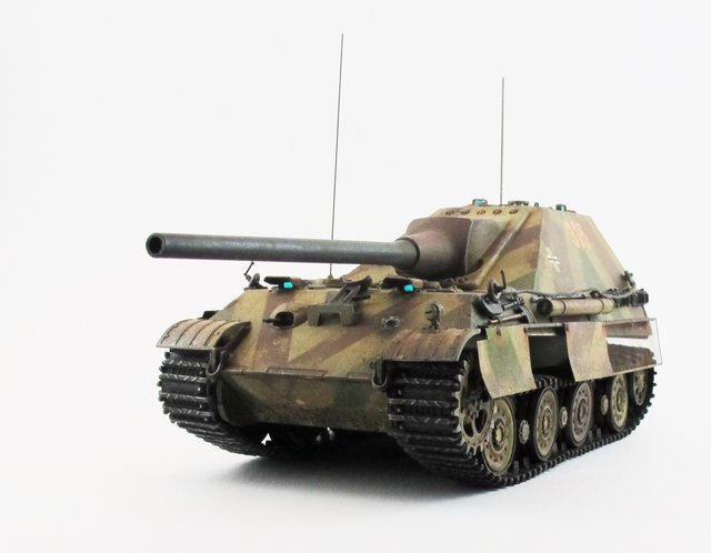 Amusing Hobby 1:35 Jagdpanther II - The Unofficial Airfix