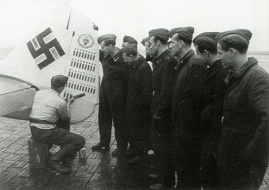 Focke Wulf-Fw-190A6-III.JG11-(( I-Anton-Hackl-ru