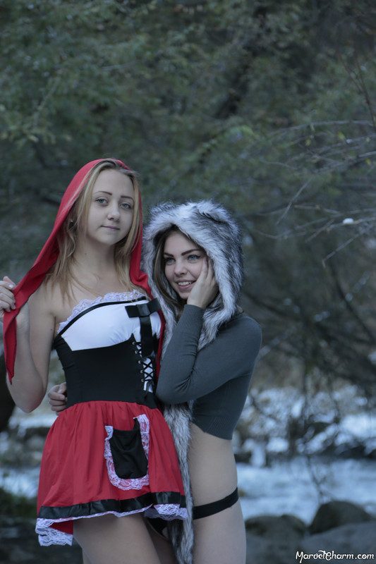 MarvelCharm_Rebecca-Violet-Winter-Trip-035