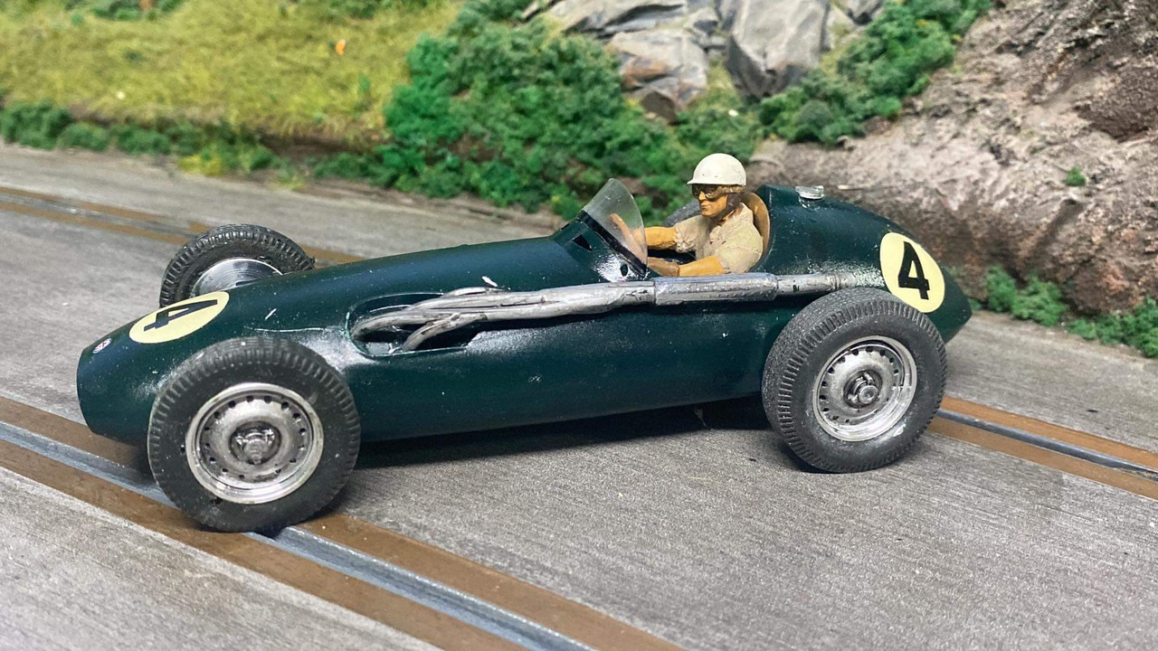 B7700E34-24A7-450E-BF8B-232AB784A4CA