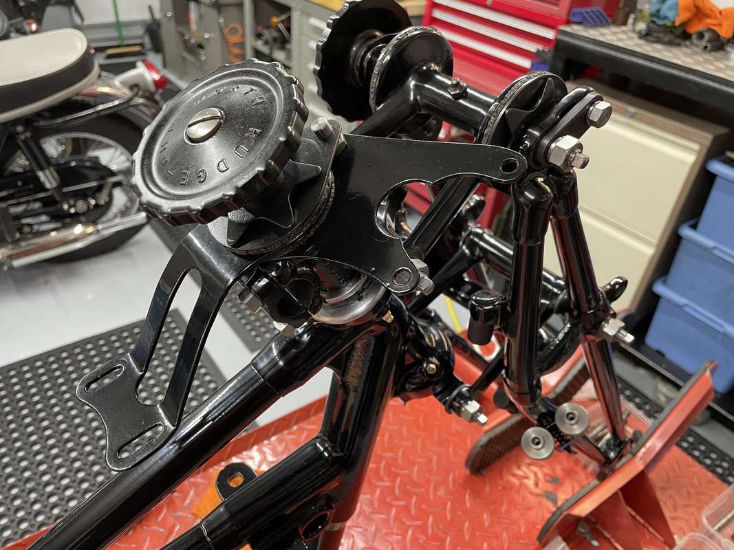 3735AC1F-C15F-416C-8659-977E02C26CD6