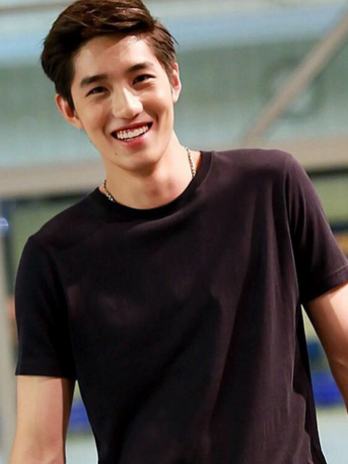 89112-7-aktor-thailand-usia-20-an-yang-e
