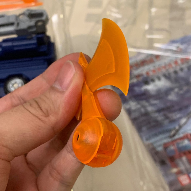 18-MP-44-Convoy-Optimus-Prime-V3