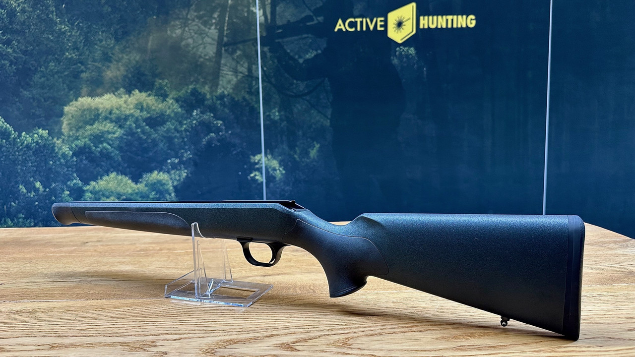 Blaser-R8-Schaft-grün-kurz