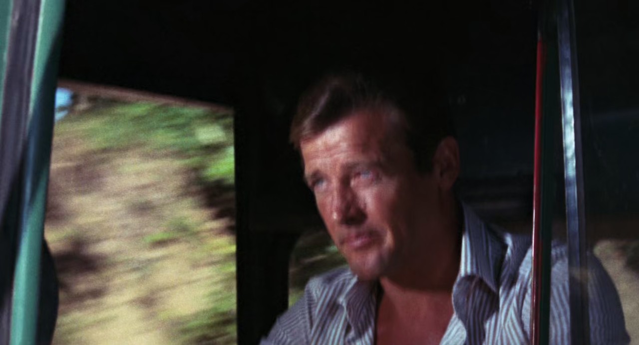 Live-and-Let-Die-1973-Blu-Ray-Hindi-English-1080p-10bit-x265-HEVC-DDP-5-1-ESub-mkv-0003