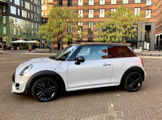 6A48724D-2DF9-4E85-AB83-D41E42583ABE