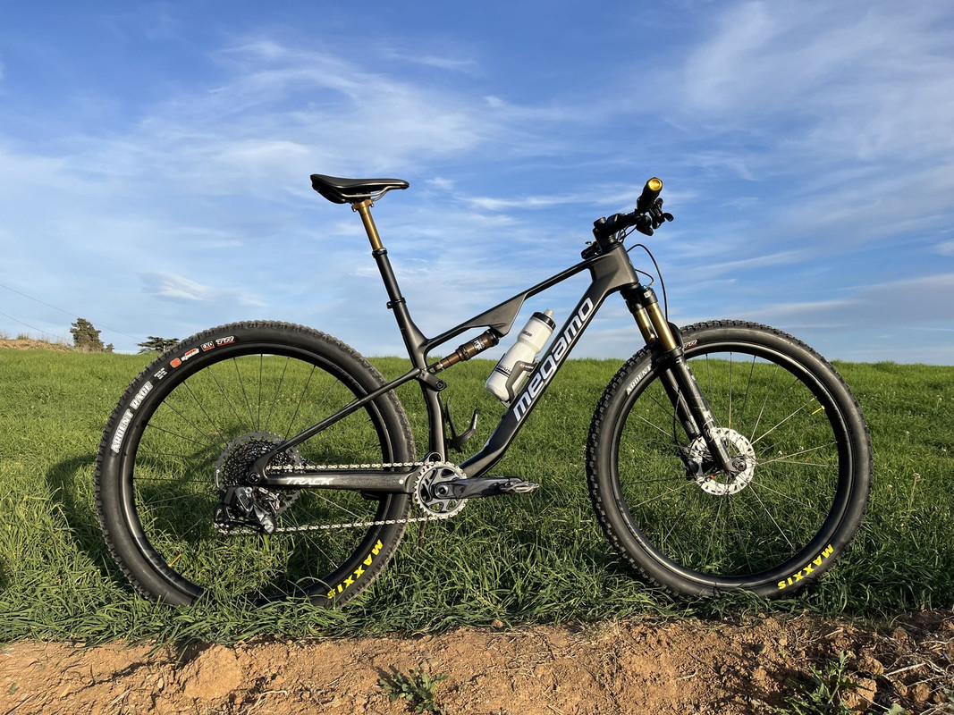 C59BDB85-4604-4953-B99B-93B0C1BE7CED