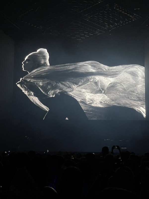 8A9F70B4-66C8-42B4-821D-0B89ECE41CE4