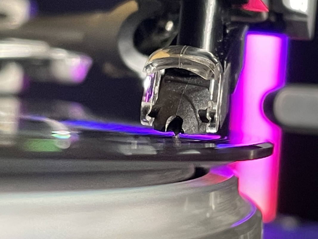 B61C18C2-0E25-4580-90BB-FA34A3EA90A3