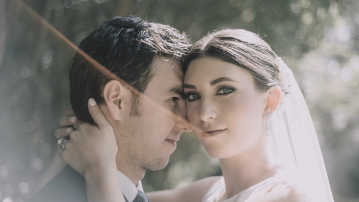 Checo Pérez y su esposa dan la bienvenida a su tercer hijo, Emilio