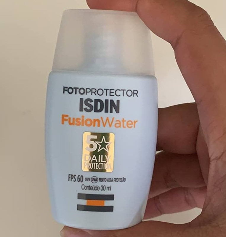 Protetor Solar Facial Isdin Fusion Water 5 Stars FPS 60